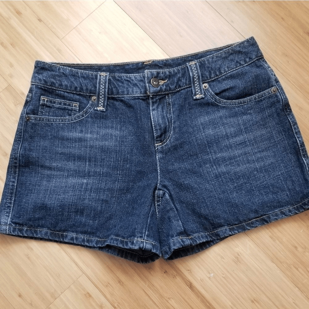 Tommy Hilfiger Denim Shorts Size 4 (6872)